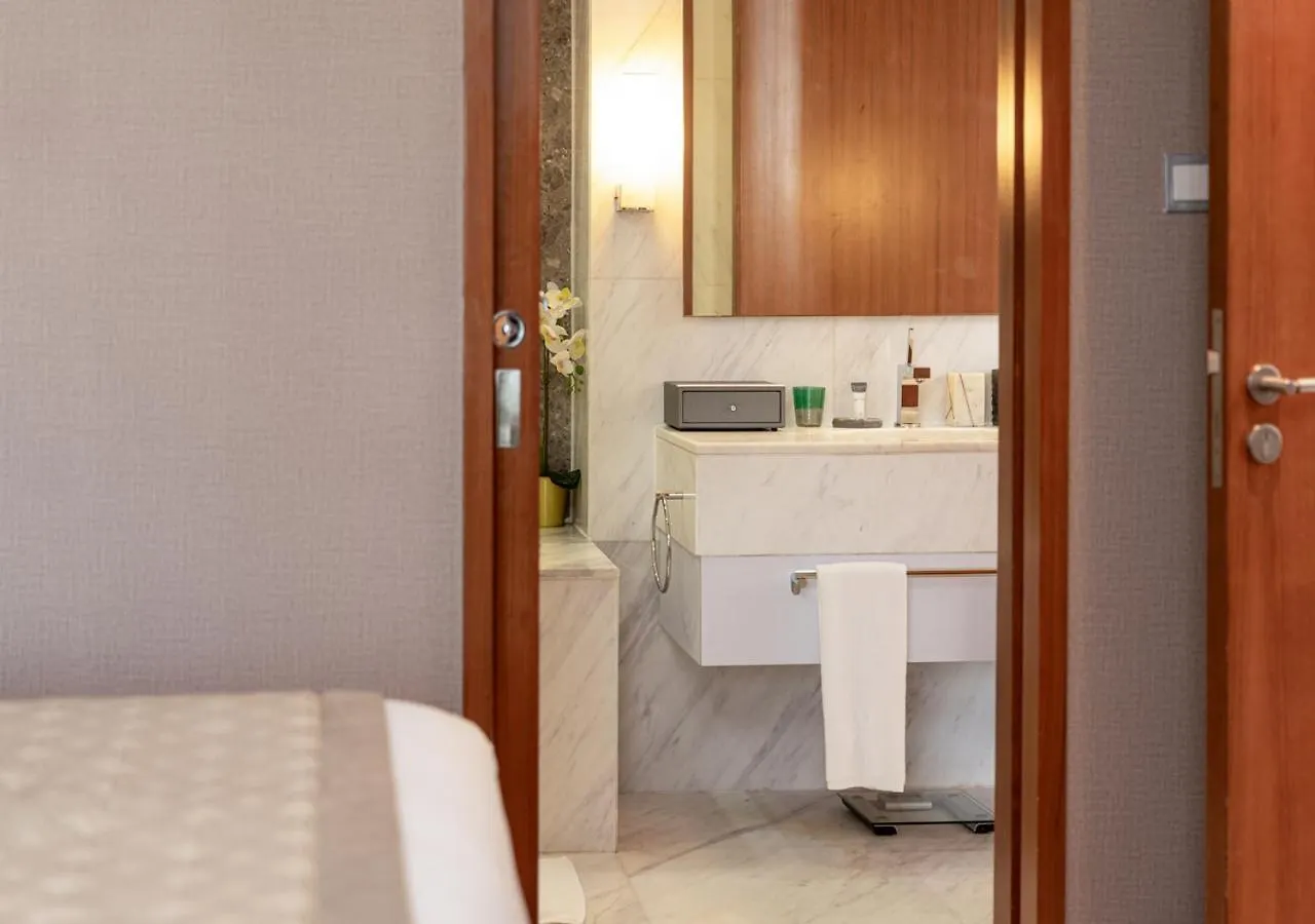 Apartment Fashion Avenue - Dubai Mall